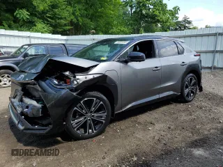 2023 Toyota bZ4X XLE z VIN JTMABACA9PA008983, wystawiony jako Copart lot #58891994 z przebiegiem Nie podano mil oraz Szkoda całkowita • Salvage title. Historia ofert i sprzedaży dostępna na DreamBid. Obrazek 1.