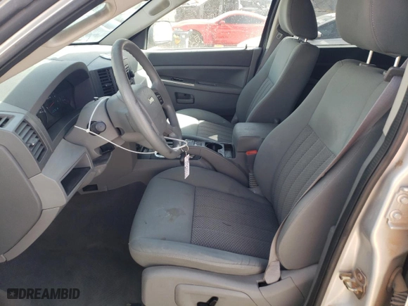 2005 Jeep Grand Cherokee Laredo with VIN 1J4HR48N55C600173, listed as a Copart auction lot 49164965 with 84,100 mi miles and Salvage Title. Bid and sale history available at carsss.com. Image 7.