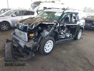 2024 Ford Bronco Sport Heritage z VIN 3FMCR9G63RRF08666, wystawiony jako IAAI lot #42433592 z przebiegiem 11 532 mil mil oraz . Historia ofert i sprzedaży dostępna na DreamBid. Obrazek 17.