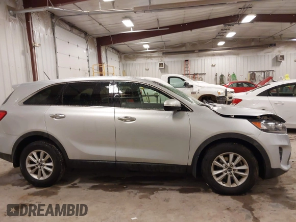 2020 Kia Sorento LX with VIN 5XYPG4A31LG623295, listed as a IAAI auction lot 41307405 with 48,063 mi miles. Bid and sale history available at carsss.com. Image 13.