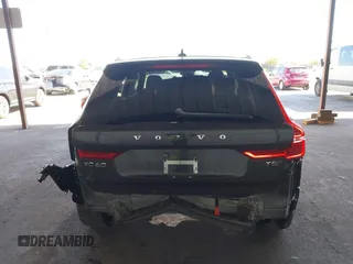 2021 Volvo XC60 Inscription with VIN YV4102RL9M1694746, listed as a IAAI auction lot 42383984 with 36,643 mi miles and . Bid and sale history available at DreamBid. Image 6.