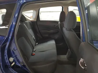 2018 Nissan Note SV z VIN 3N1CE2CP6JL352218, wystawiony jako Copart lot #61259655 z przebiegiem 47 697 mil mil oraz Szkoda całkowita • Salvage title. Historia ofert i sprzedaży dostępna na DreamBid. Obrazek 10.
