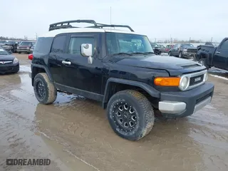 2008 Toyota FJ Cruiser with VIN JTEBU11F18K001112, listed as a IAAI auction lot 41834271 with 153,272 mi miles. Bid and sale history available at carsss.com. Image 1.