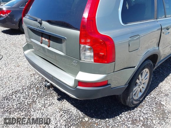 2008 Volvo XC90 I6 with VIN YV4CZ982X81462064, listed as a IAAI auction lot 41962290 with 135,921 mi miles. Bid and sale history available at carsss.com. Image 6.