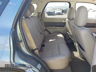 2011 Ford Escape Hybrid с VIN 1FMCU4K34BKA60771, выставлен на аукционе IAAI как лот 42283654 с пробегом 158 570 миль миль и . История ставок и продаж доступна на DreamBid. Изображение 8.