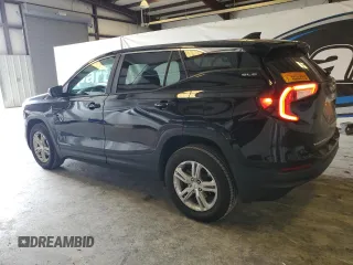 2022 GMC Terrain SLE z VIN 3GKALTEV7NL149666, wystawiony jako Copart lot #57522025 z przebiegiem 189 413 mil mil oraz Czysty tytuł • Clean title. Historia ofert i sprzedaży dostępna na DreamBid. Obrazek 2.