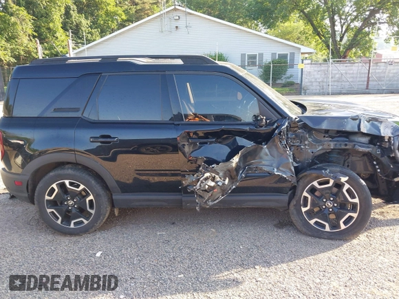 2021 Ford Bronco Sport Outer Banks with VIN 3FMCR9C6XMRB40906, listed as a IAAI auction lot 42566013 with 70,341 mi miles and . Bid and sale history available at DreamBid. Image 14.
