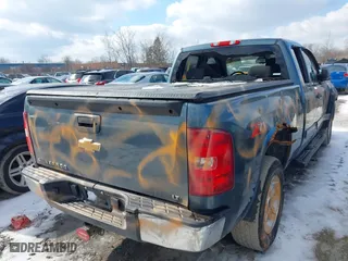 2012 Chevrolet Silverado 1500 LT with VIN 1GCRCSE01CZ261107, listed as a IAAI auction lot 41499324 with 172,799 mi miles. Bid and sale history available at carsss.com. Image 4.