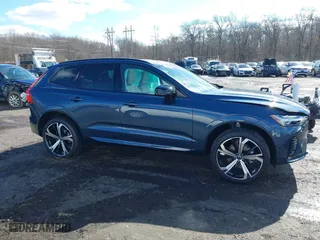 2024 Volvo XC60 Ultimate Dark Theme with VIN YV4L12RM6R1913362, listed as a IAAI auction lot 41596343 with 4,171 mi miles. Bid and sale history available at carsss.com. Image 13.