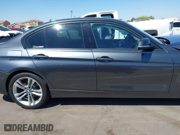 2016 BMW 3 Series 328i xDrive z VIN WBA8E3G53GNU05321, wystawiony jako IAAI lot #42036074 z przebiegiem 79 319 mil mil oraz . Historia ofert i sprzedaży dostępna na DreamBid. Obrazek 13.