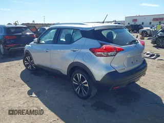 2020 Nissan Kicks SV with VIN 3N1CP5CV4LL496721, listed as a IAAI auction lot 41700838 with 95,874 mi miles. Bid and sale history available at carsss.com. Image 3.