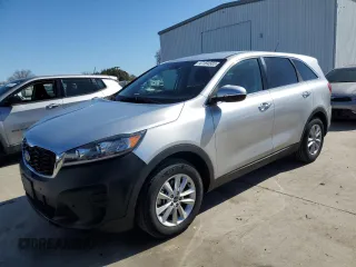 2019 Kia Sorento LX V6 with VIN 5XYPG4A5XKG495865, listed as a Copart auction lot 47184585 with 98,044 mi miles and Clean Title. Bid and sale history available at carsss.com. Image 1.