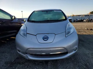 2015 Nissan LEAF SV with VIN 1N4AZ0CP6FC321749, listed as a Copart auction lot 75204493 with 67,831 mi miles. Bid and sale history available at carsss.com. Image 5.