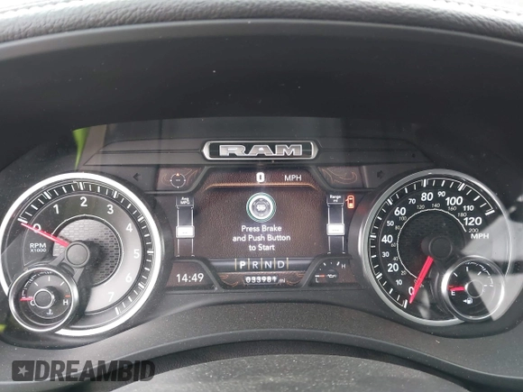 2019 Ram 2500 Laramie with VIN 3C6UR5FJ6KG574757, listed as a IAAI auction lot 41808297 with 33,981 mi miles. Bid and sale history available at carsss.com. Image 7.