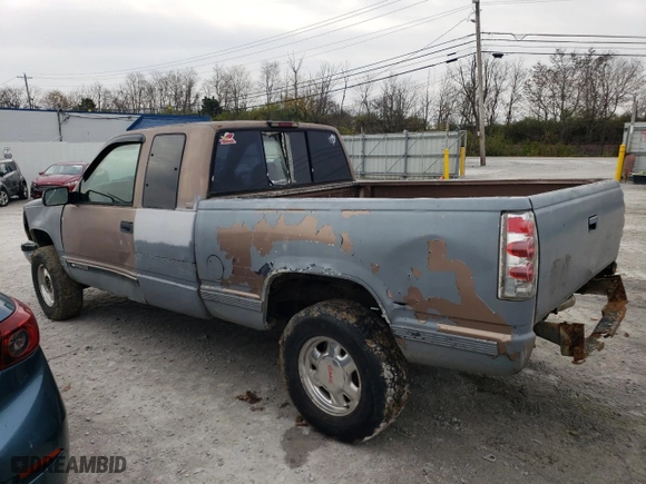 1995 Chevrolet C/K 2500 with VIN 1GCFK29K4SE105201, listed as a Copart auction lot 80766284 with 147,805 mi miles and Salvage Title. Bid and sale history available at carsss.com. Image 2.