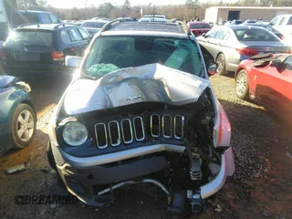 2017 Jeep Renegade Latitude with VIN ZACCJABBXHPE71416, listed as a IAAI auction lot 41207701 with Not Provided miles. Bid and sale history available at carsss.com. Image 13.