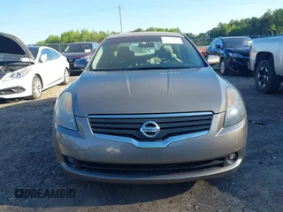2007 Nissan Altima 2.5 S with VIN 1N4AL21E57N429039, listed as a IAAI auction lot 42026635 with 124,607 mi miles. Bid and sale history available at carsss.com. Image 6.