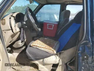 2000 Chevrolet Astro Cargo w/YF7 with VIN 1GBDM19W4YB142441, listed as a Copart auction lot 76494314 with Not Provided miles and Non Repairable. Bid and sale history available at carsss.com. Image 7.
