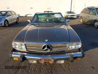 1981 Mercedes-Benz 380 SL z VIN WDBBA45A9BB002673, wystawiony jako IAAI lot #41403982 z przebiegiem 105 008 mil mil oraz . Historia ofert i sprzedaży dostępna na DreamBid. Obrazek 12.