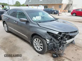 2015 Nissan Altima S z VIN 1N4AL3AP0FN906613, wystawiony jako IAAI lot #42296056 z przebiegiem 100 209 mil mil oraz . Historia ofert i sprzedaży dostępna na DreamBid. Obrazek 1.