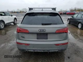 2024 Audi Q5 S line Premium Plus z VIN WA1EAAFY3R2049615, wystawiony jako Copart lot #55653445 z przebiegiem 11 716 mil mil oraz Szkoda całkowita • Salvage title. Historia ofert i sprzedaży dostępna na DreamBid. Obrazek 6.