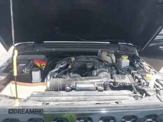 2022 Jeep Gladiator Willys Sport z VIN 1C6HJTAG7NL161701, wystawiony jako IAAI lot #42097144 z przebiegiem 32 989 mil mil oraz . Historia ofert i sprzedaży dostępna na DreamBid. Obrazek 10.