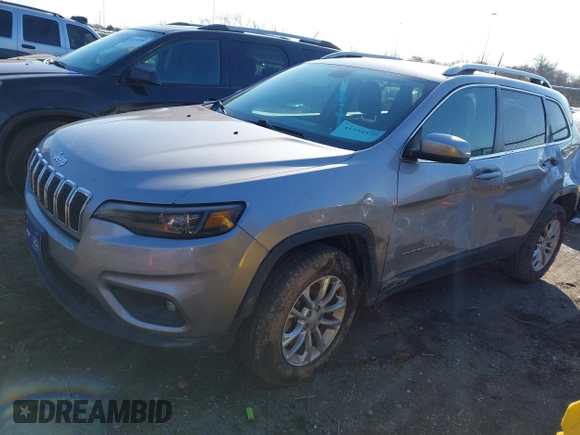 2019 Jeep Cherokee Latitude with VIN 1C4PJMCB8KD167282, listed as a IAAI auction lot 41154149 with 142,664 mi miles. Bid and sale history available at carsss.com. Image 17.