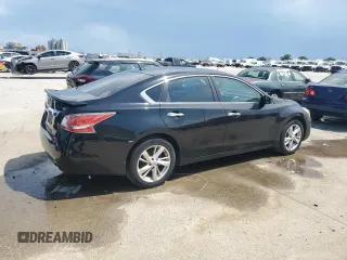 2015 Nissan Altima SV z VIN 1N4AL3AP8FC440621, wystawiony jako Copart lot #57660105 z przebiegiem 275 992 mil mil oraz Szkoda całkowita • Salvage title. Historia ofert i sprzedaży dostępna na DreamBid. Obrazek 3.