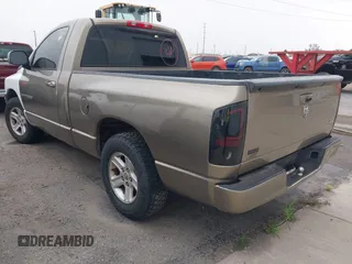 2007 Dodge 1500 SLT with VIN 1D7HA16P27J567637, listed as a IAAI auction lot 42122423 with 230,111 mi miles and . Bid and sale history available at carsss.com. Image 3.