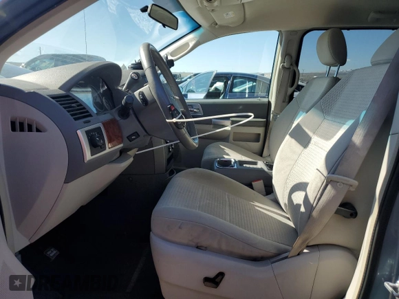 2008 Chrysler Town & Country Touring with VIN 2A8HR54P68R657361, listed as a Copart auction lot 56431225 with 90,268 mi miles and Clean Title. Bid and sale history available at DreamBid. Image 7.