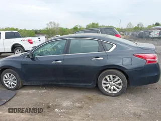 2013 Nissan Altima 2.5 S with VIN 1N4AL3AP6DC276170, listed as a IAAI auction lot 42095243 with 185,055 mi miles and . Bid and sale history available at carsss.com. Image 14.