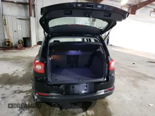 2010 Volkswagen Tiguan with VIN WVGCV7AX2AW504241, listed as a Copart auction lot 44610505 with 234,251 mi miles and Clean Title. Bid and sale history available at DreamBid. Image 6.