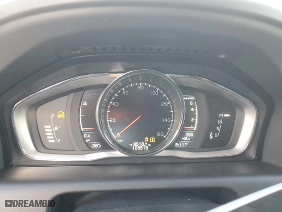 2015 Volvo XC60 T6 Platinum with VIN YV4902RM1F2662348, listed as a Copart auction lot 84502354 with 106,515 mi miles and Salvage Title. Bid and sale history available at carsss.com. Image 9.