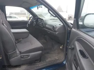 2001 Dodge Ram 1500 with VIN 3B7HC13Z11M296543, listed as a IAAI auction lot 41302280 with 224,528 mi miles. Bid and sale history available at carsss.com. Image 5.