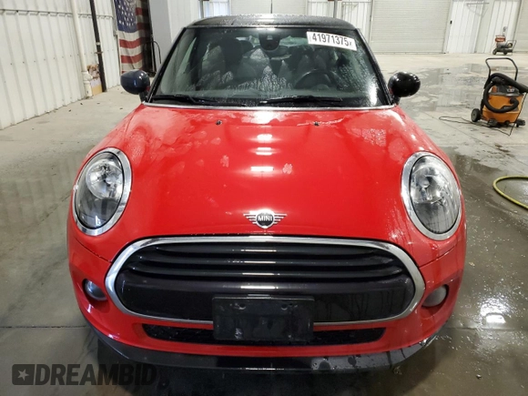 2021 MINI Hardtop Cooper with VIN WMWXR3C00M2N27769, listed as a Copart auction lot 41971375 with 154,596 mi miles and Salvage title. Bid and sale history available at DreamBid. Image 5.