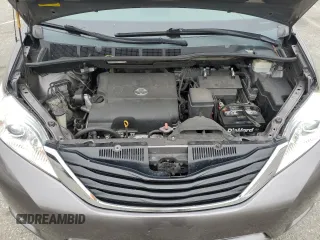 2012 Toyota Sienna LE AAS с VIN 5TDKK3DC8CS241590, выставлен на аукционе Copart как лот 53308815 с пробегом 141 292 миль миль и Списание • Salvage title. История ставок и продаж доступна на DreamBid. Изображение 14.