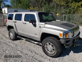 2007 Hummer H3 SUV with VIN 5GTDN13E178197183, listed as a Copart auction lot 70138664 with 254,603 mi miles and Clean Title. Bid and sale history available at carsss.com. Image 4.