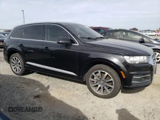 2017 Audi Q7 Premium Plus with VIN WA1LAAF70HD020610, listed as a Copart auction lot 52997525 with 129,215 mi miles and Clean Title. Bid and sale history available at carsss.com. Image 4.