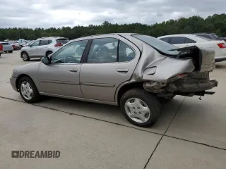 2000 Nissan Altima XE with VIN 1N4DL01D4YC226388, listed as a Copart auction lot 71085554 with 137,279 mi miles and Salvage Title. Bid and sale history available at carsss.com. Image 2.