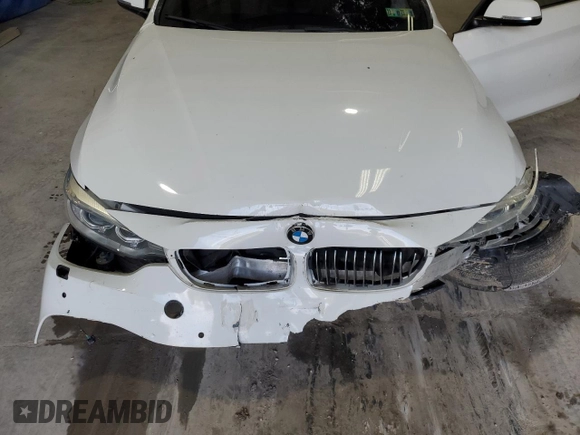 2014 BMW 4 Series 428i xDrive z VIN WBA3N9C59EF720294, wystawiony jako Copart lot #52714835 z przebiegiem 149 297 mil mil oraz Czysty tytuł • Clean title. Historia ofert i sprzedaży dostępna na DreamBid. Obrazek 11.