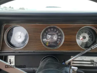1972 Oldsmobile Cutlass with VIN 3G87H2M101964, listed as a Copart auction lot 70458154 with 25,469 mi miles and Salvage Title. Bid and sale history available at DreamBid. Image 9.