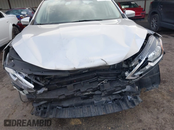 2017 Nissan Sentra SR with VIN 3N1AB7AP2HL665809, listed as a IAAI auction lot 41199836 with 92,956 mi miles and . Bid and sale history available at carsss.com. Image 6.
