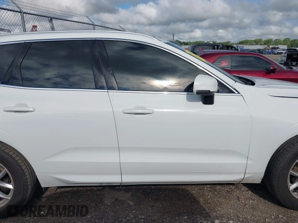 2019 Volvo XC60 Momentum with VIN LYV102RK4KB308332, listed as a IAAI auction lot 42382924 with 42,430 mi miles and . Bid and sale history available at DreamBid. Image 13.
