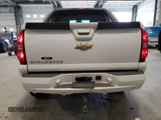 2007 Chevrolet Avalanche 1LT z VIN 3GNEK12327G109165, wystawiony jako Copart lot #85896634 z przebiegiem 168 822 mil mil oraz Szkoda całkowita • Salvage title. Historia ofert i sprzedaży dostępna na DreamBid. Obrazek 6.