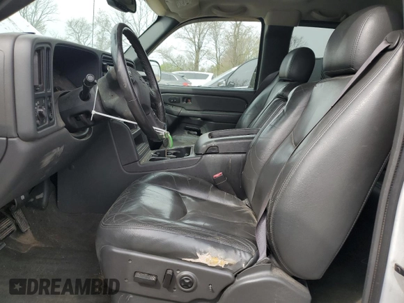 2004 Chevrolet Silverado 1500 LS with VIN 2GCEC19T041155853, listed as a Copart auction lot 51508005 with 193,567 mi miles and Salvage Title. Bid and sale history available at DreamBid. Image 7.