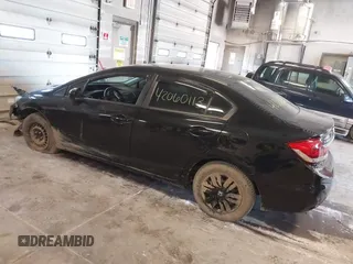 2015 Honda Civic LX z VIN 19XFB2F5XFE095153, wystawiony jako IAAI lot #42060113 z przebiegiem 102 952 mil mil oraz . Historia ofert i sprzedaży dostępna na DreamBid. Obrazek 3.