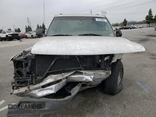 2003 Chevrolet Tahoe LS with VIN 1GNEC13V43R227614, listed as a Copart auction lot 70520804 with 175,694 mi miles and Salvage Title. Bid and sale history available at carsss.com. Image 5.