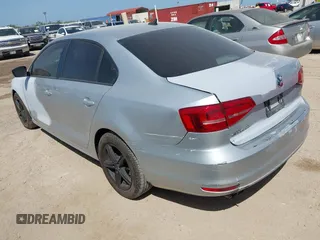 2015 Volkswagen Jetta SE with VIN 3VWD17AJ8FM258414, listed as a IAAI auction lot 42476922 with 169,569 mi miles and . Bid and sale history available at DreamBid. Image 3.