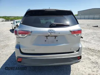 2016 Toyota Highlander XLE z VIN 5TDJKRFH1GS304526, wystawiony jako Copart lot #53499635 z przebiegiem 158 190 mil mil oraz Szkoda całkowita • Salvage title. Historia ofert i sprzedaży dostępna na DreamBid. Obrazek 6.