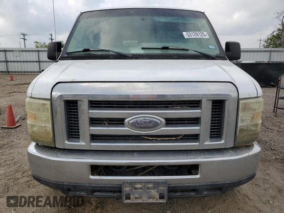 2013 Ford Econoline Passenger XL z VIN 1FBSS3BLXDDA76761, wystawiony jako Copart lot #53128125 z przebiegiem Nie podano mil oraz Szkoda całkowita • Salvage title. Historia ofert i sprzedaży dostępna na DreamBid. Obrazek 5.